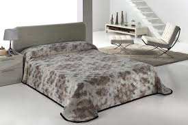 Mora Pel Luxe Blanket